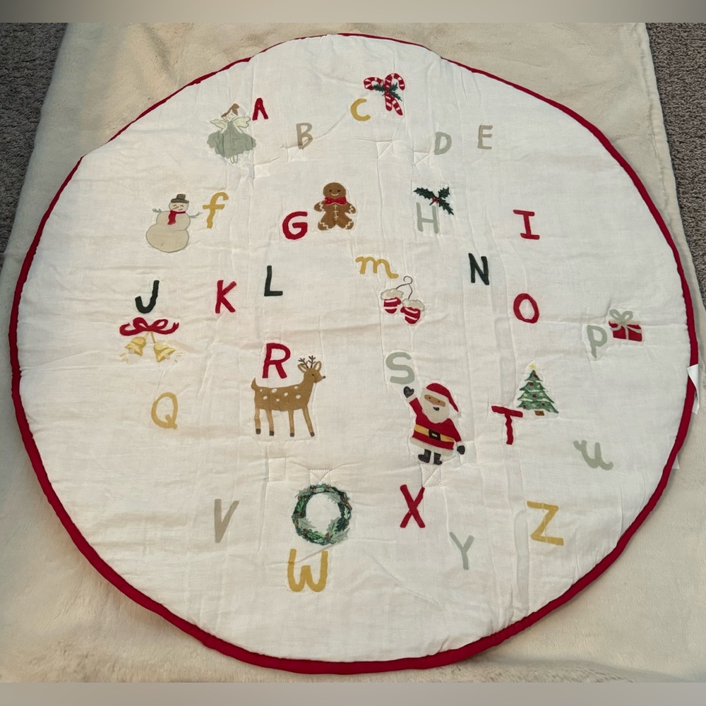 NWT Pottery Barn Kids Seasonal ABC Muslin Travel Play Mat